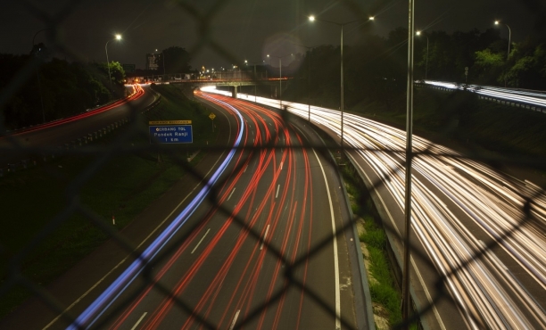 Kecelakaan Terjadi di Jalan Tol Serpong-Pondok Aren KM 9+ 200,…